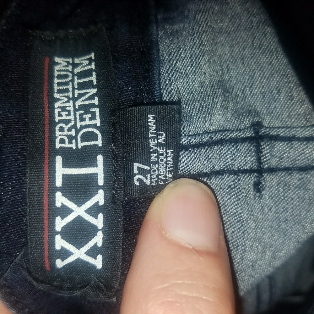 Jeans - Picture 2 of 4